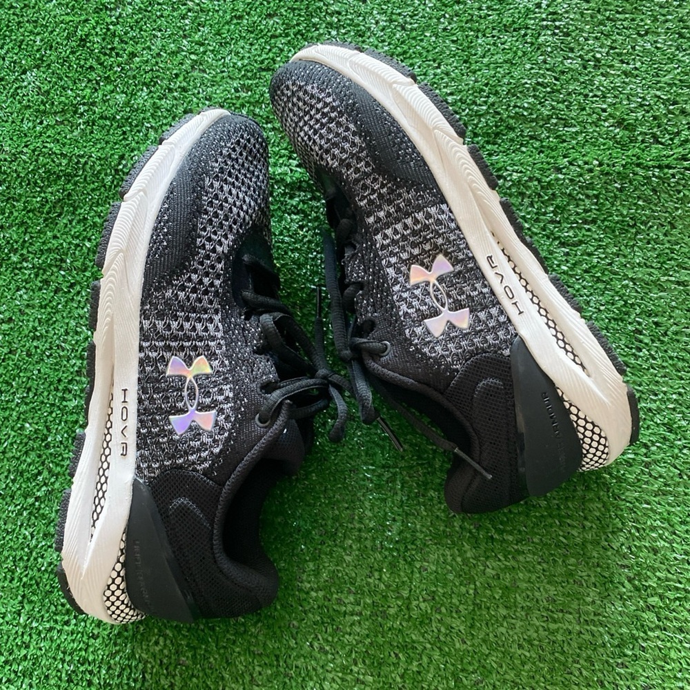 Under Armour HOVR Intake 6 Women’s Running Shoes 7.5 Black White Lightweight V-4 - Picture 4 of 9